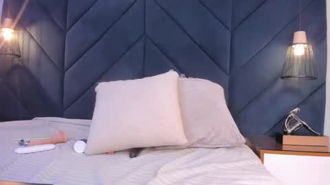 Snapshot of sarita_hills chatting on January 2025 09:32:02 AM Sara online show from January 2025 09:32:02 AM