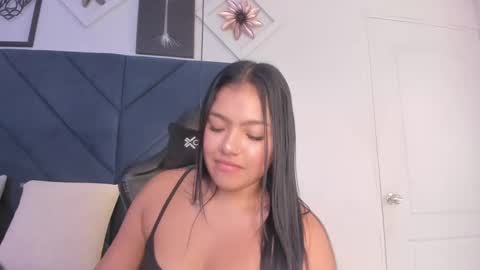 Snapshot of sarita_hills chatting on January 2025 09:57:02 AM Sara online show from January 2025 09:57:02 AM