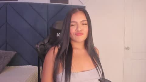 Snapshot of sarita_hills chatting on February 2025 04:07:02 AM Sara online show from February 2025 04:07:02 AM