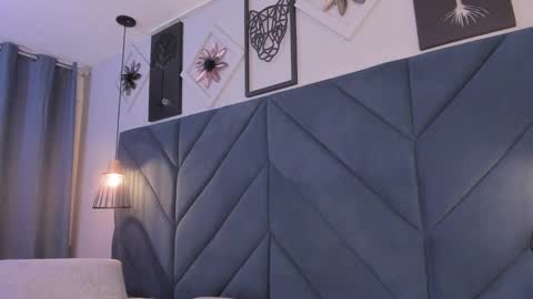 Snapshot of sarita_hills chatting on March 2025 10:22:02 AM Sara online show from March 2025 10:22:02 AM