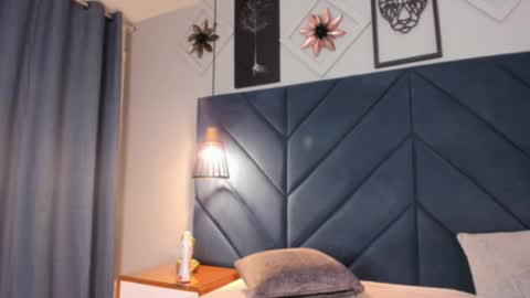 Sara  online show from March 2026 02:04:02 AM