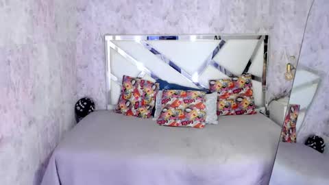 sarah online show from October 2025 08:08:02 PM