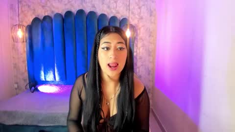 Snapshot of sarita_uribe_ chatting on September 2025 11:55:02 AM Sara online show from September 2025 11:55:02 AM