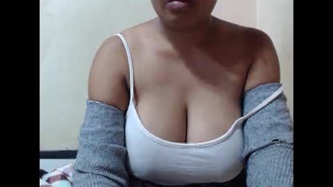 saronette online show from November 2025 07:07:01 AM