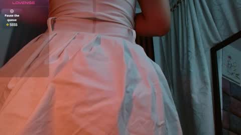 Snapshot of sarra_restrepooo chatting on February 2025 10:45:01 AM sara online show from February 2025 10:45:01 AM