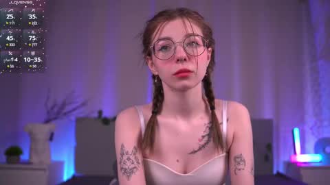 sarralane online show from December 2024 12:12:02 PM