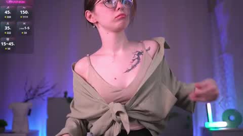 sarralane online show from December 2024 12:50:02 PM