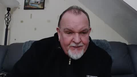 Andy online show from November 2025 12:49:02 AM