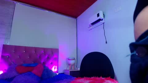 Sary  online show from April 2026 04:12:01 AM