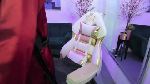Snapshot of sasha_blazer chatting on December 2024 10:08:02 AM Sasha online show from December 2024 10:08:02 AM