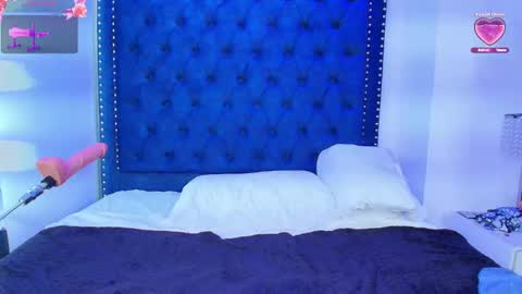 Snapshot of sasha_blazer chatting on February 2025 06:39:01 AM Sasha online show from February 2025 06:39:01 AM