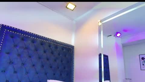 Snapshot of sasha_blazer chatting on March 2025 03:40:01 AM Sasha online show from March 2025 03:40:01 AM
