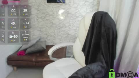Snapshot of sasha_davila chatting on October 2025 01:04:02 PM sasha_davila online show from October 2025 01:04:02 PM