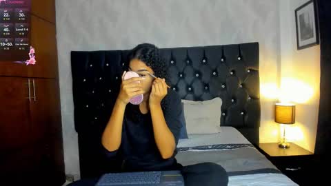 Snapshot of sasha_fox0 chatting on January 2025 06:03:02 PM emy online show from January 2025 06:03:02 PM