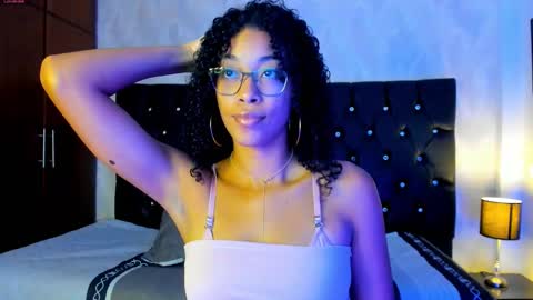 Snapshot of sasha_fox0 chatting on January 2025 05:59:01 PM emy online show from January 2025 05:59:01 PM