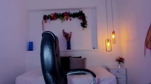 Sasha online show from December 2024 02:33:02 AM