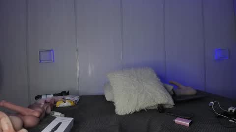 Sasha  online show from April 2026 07:15:01 PM