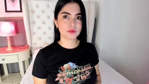 Camila  online show from September 2025 11:35:01 AM