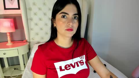 Camila  online show from September 2025 11:36:01 AM