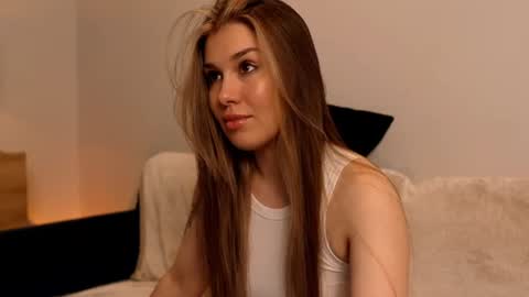Snapshot of sashabonfire chatting on June 2026 05:28:02 PM Sasha online show from June 2026 05:28:02 PM
