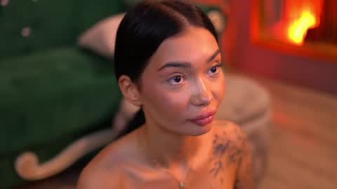 Dennise online show from March 2025 02:39:02 AM