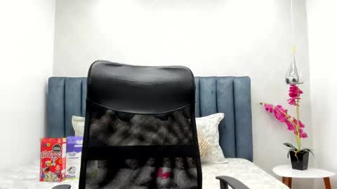   online show from March 2025 11:05:01 PM