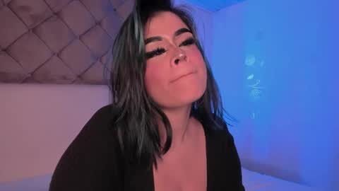 selene  online show from February 2025 01:29:02 AM