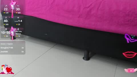 Manuela  online show from February 2025 05:59:01 PM