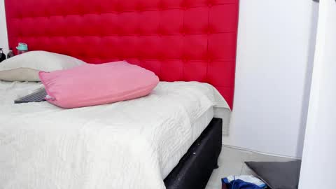 Manuela  online show from March 2025 07:58:02 AM