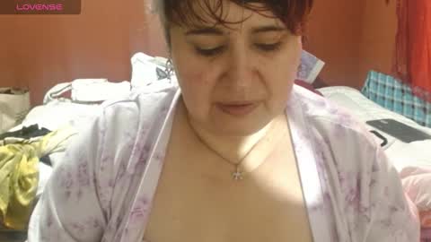 S A S H A R O S E online show from November 2025 01:01:02 PM