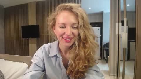 Sasha online show from October 2025 06:32:02 AM