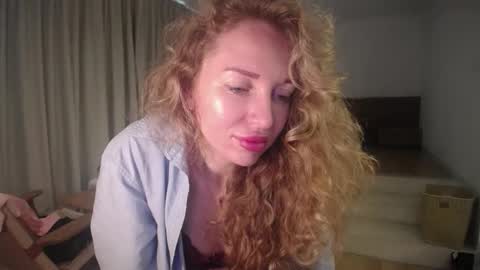 Snapshot of sashasweetsasha chatting on December 2025 05:05:01 AM Sasha online show from December 2025 05:05:01 AM