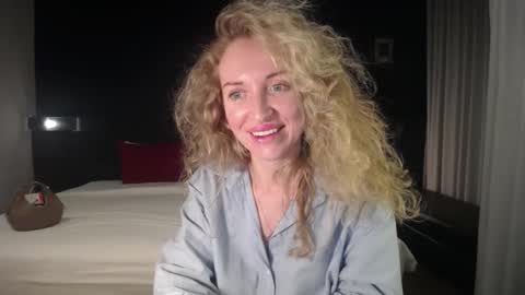 Snapshot of sashasweetsasha chatting on February 2026 01:51:01 PM Sasha online show from February 2026 01:51:01 PM