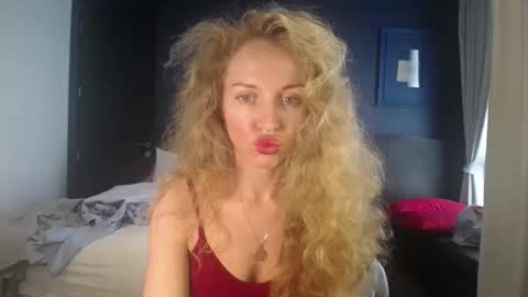 Snapshot of sashasweetsasha chatting on February 2026 07:51:02 AM Sasha online show from February 2026 07:51:02 AM