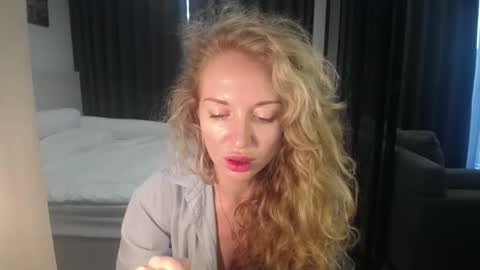 Sasha online show from March 2026 04:56:01 AM