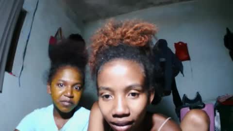 sasivia08 online show from April 2026 01:16:01 PM