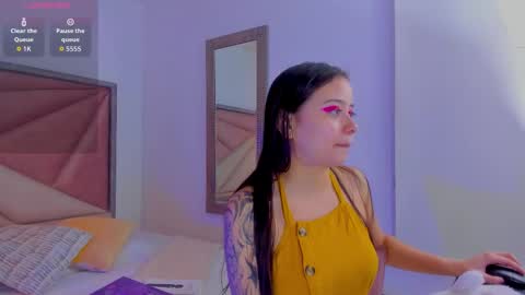 saskiagrendel online show from February 2026 12:15:01 AM