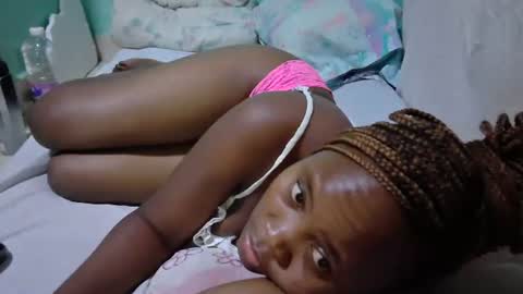 Snapshot of sassy_bella chatting on January 2025 09:29:01 PM sassy_bella online show from January 2025 09:29:01 PM