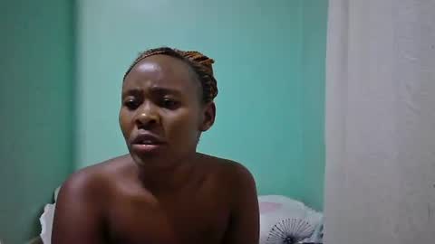 Snapshot of sassy_bella chatting on January 2025 08:58:01 PM sassy_bella online show from January 2025 08:58:01 PM