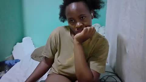 Snapshot of sassy_bella chatting on February 2025 12:40:02 AM sassy_bella online show from February 2025 12:40:02 AM