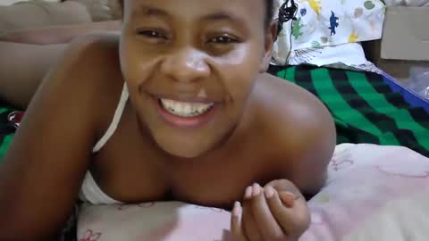Snapshot of sassy_bella chatting on March 2025 10:32:01 PM sassy_bella online show from March 2025 10:32:01 PM