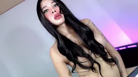 Tiffanie online show from January 2026 02:38:01 AM