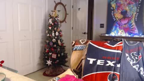 Snapshot of sassybeaver chatting on January 2025 05:24:01 AM Trish online show from January 2025 05:24:01 AM