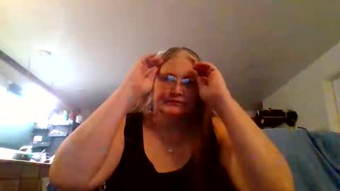 Sassymama82 online show from April 2026 09:57:02 AM
