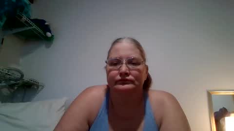 Sassymama82 online show from May 2026 06:20:01 AM
