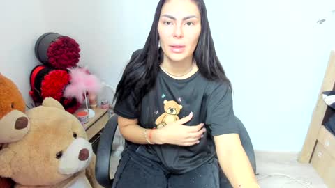 sassytiff online show from March 2026 11:29:02 AM