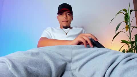     online show from November 2025 07:42:02 AM