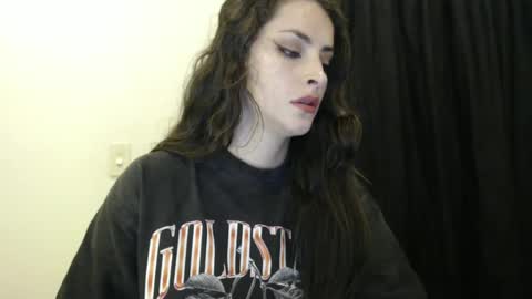 Nia online show from February 2025 11:24:02 PM