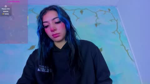 Saturnooo online show from December 2025 01:11:01 AM