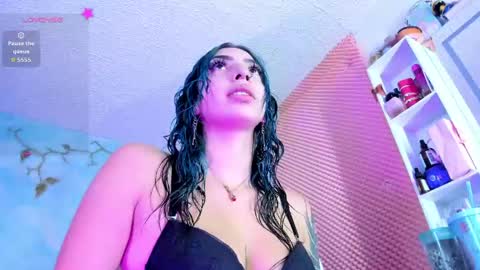 Snapshot of saturno_stone chatting on June 2026 01:51:02 AM Saturnooo online show from June 2026 01:51:02 AM